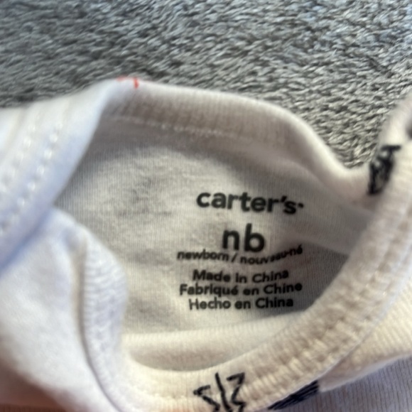 Newborn clothes bundle - Picture 3 of 9